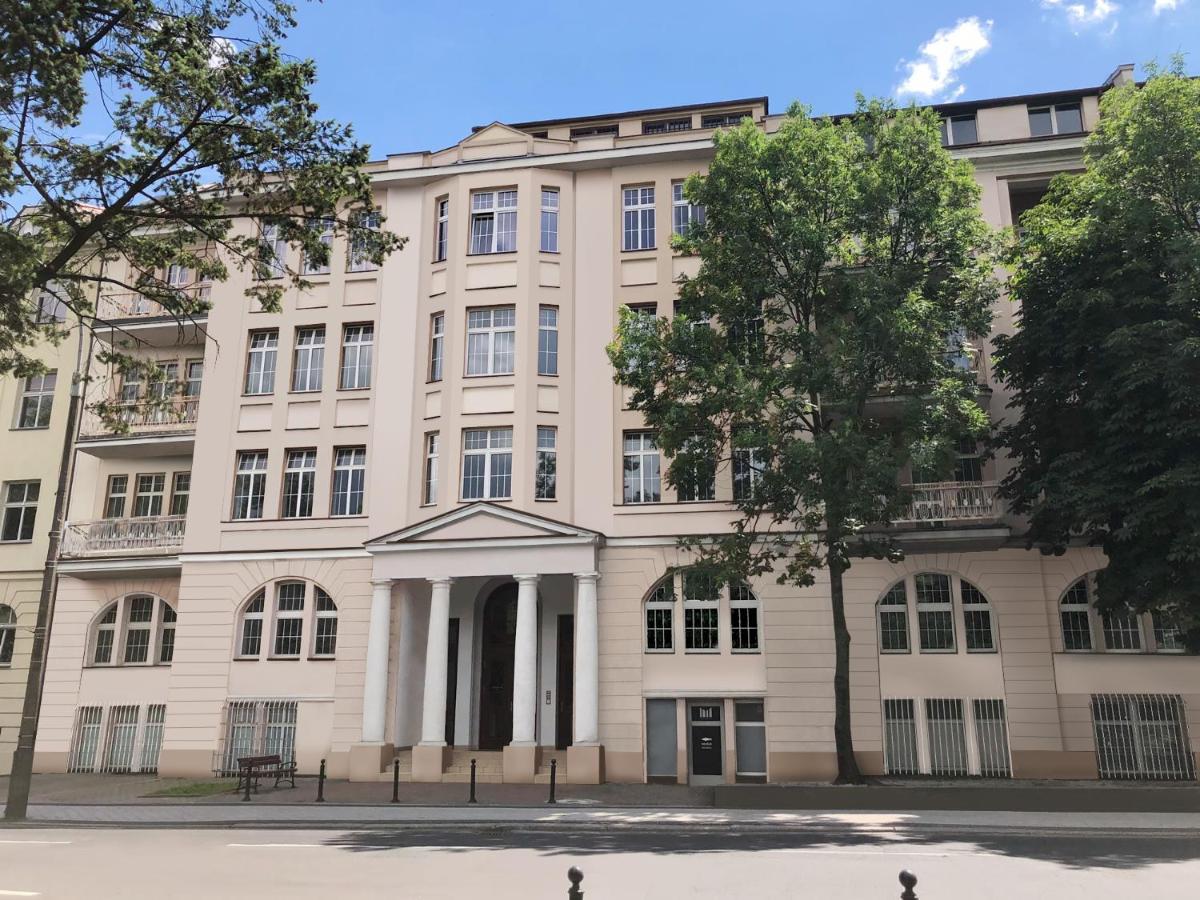 Apartament Aleja 22 Poznań Kültér fotó