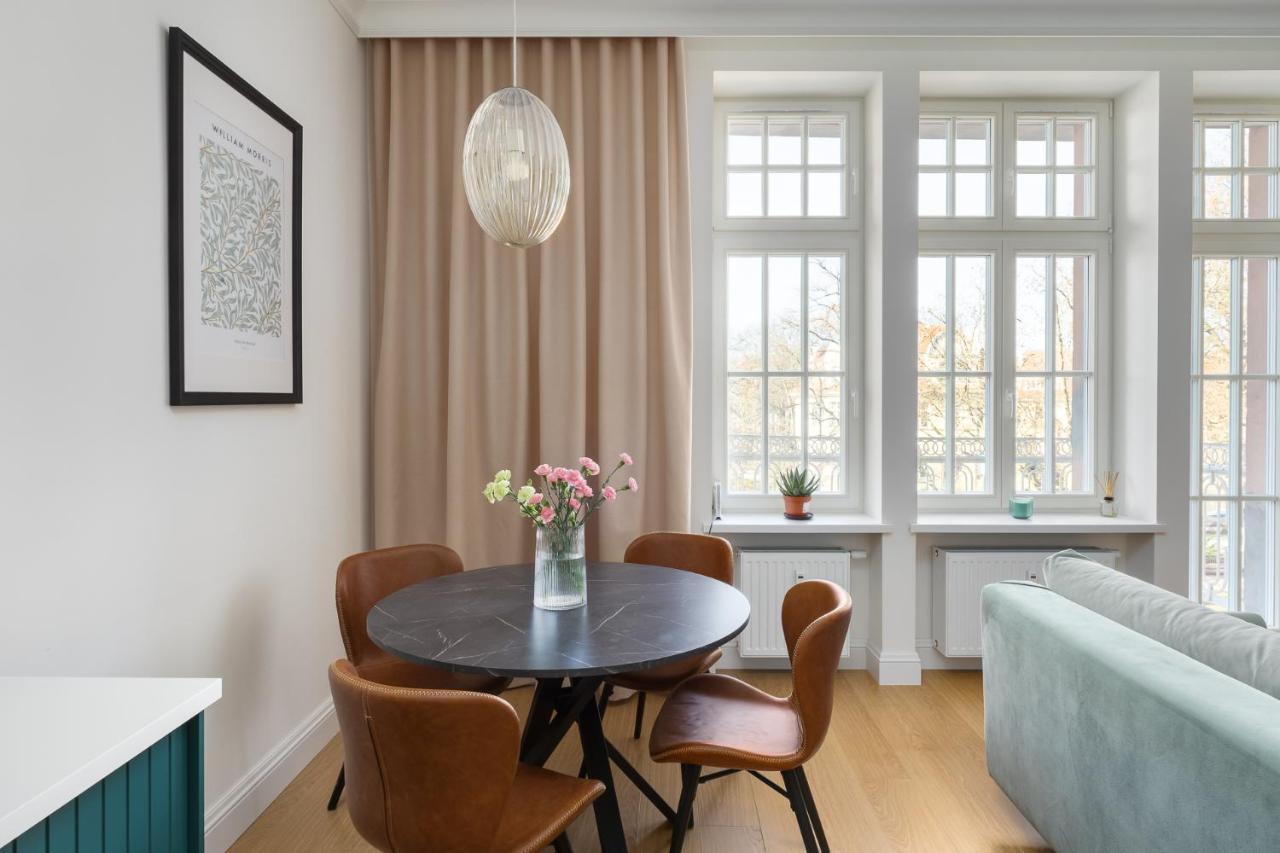 Apartament Aleja 22 Poznań Kültér fotó