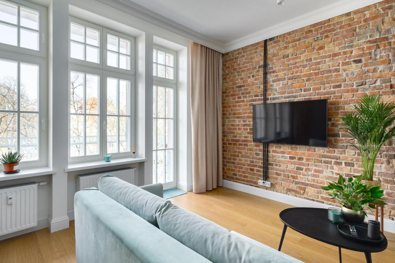 Apartament Aleja 22 Poznań Kültér fotó