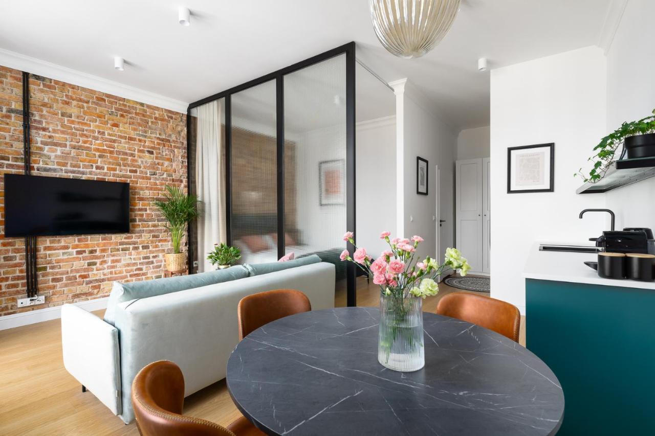 Apartament Aleja 22 Poznań Kültér fotó
